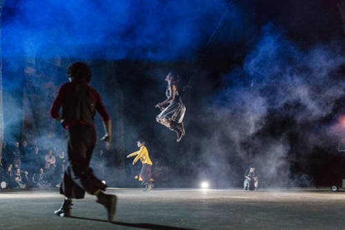 FOSQUES un espectáculo de danza contemporánea  y aérea con intensidad visual